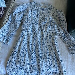 Laura Ashley x Urban Outfitters Blue and White Toile de Jour Dress 💙🌼